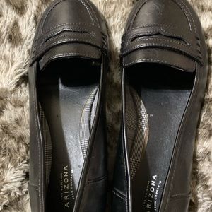 Girls size 3 black flats